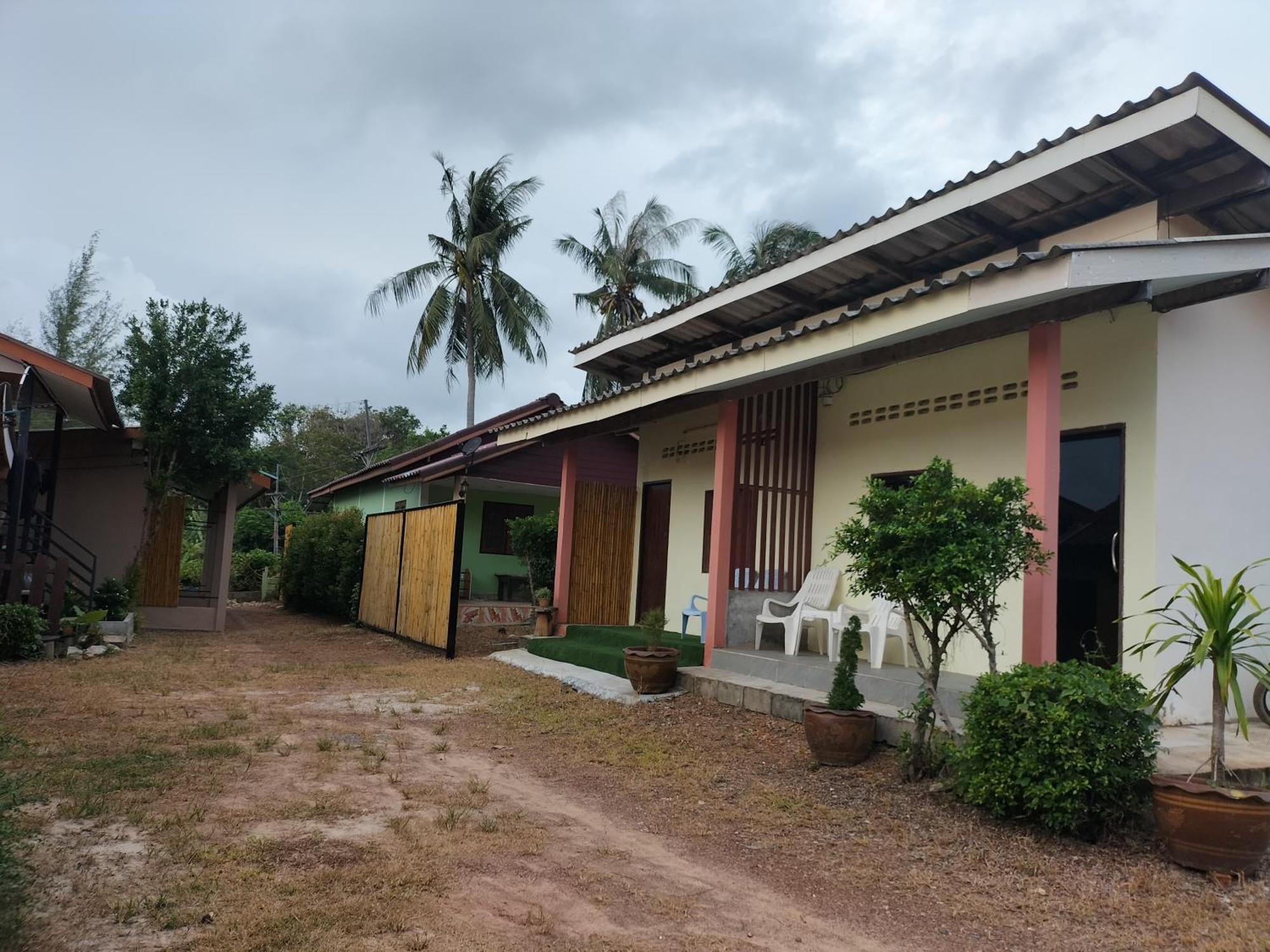 Lanta Rabbit Rooms Ko Lanta Buitenkant foto